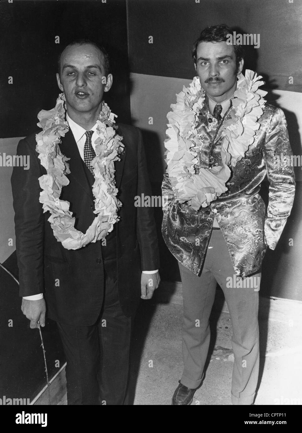 Samy, Anusch, * 1934, deutscher Geschäftsmann, mit Bruder Temur, Munch