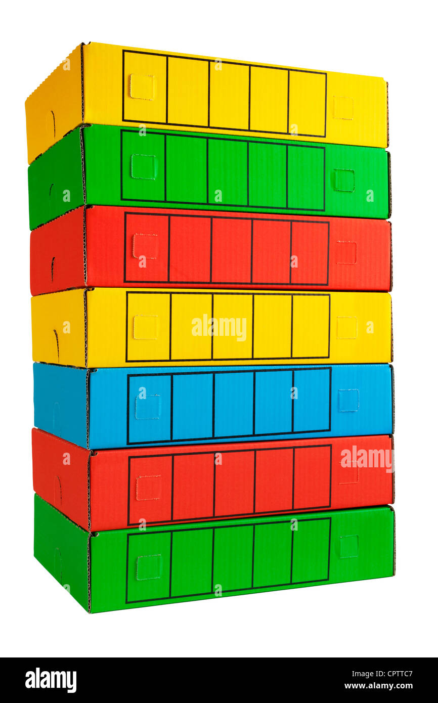 Ein Haufen von Archiv-Boxen in hellen Farben. Kleine Schatten auf der Base. Stockfoto