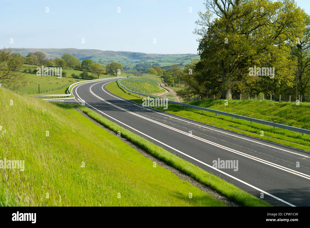 Teil des neuen verbesserten Abschnitts der A470 in der Nähe von Newbridge on Wye, Powys, Mitte Wales. Stockfoto