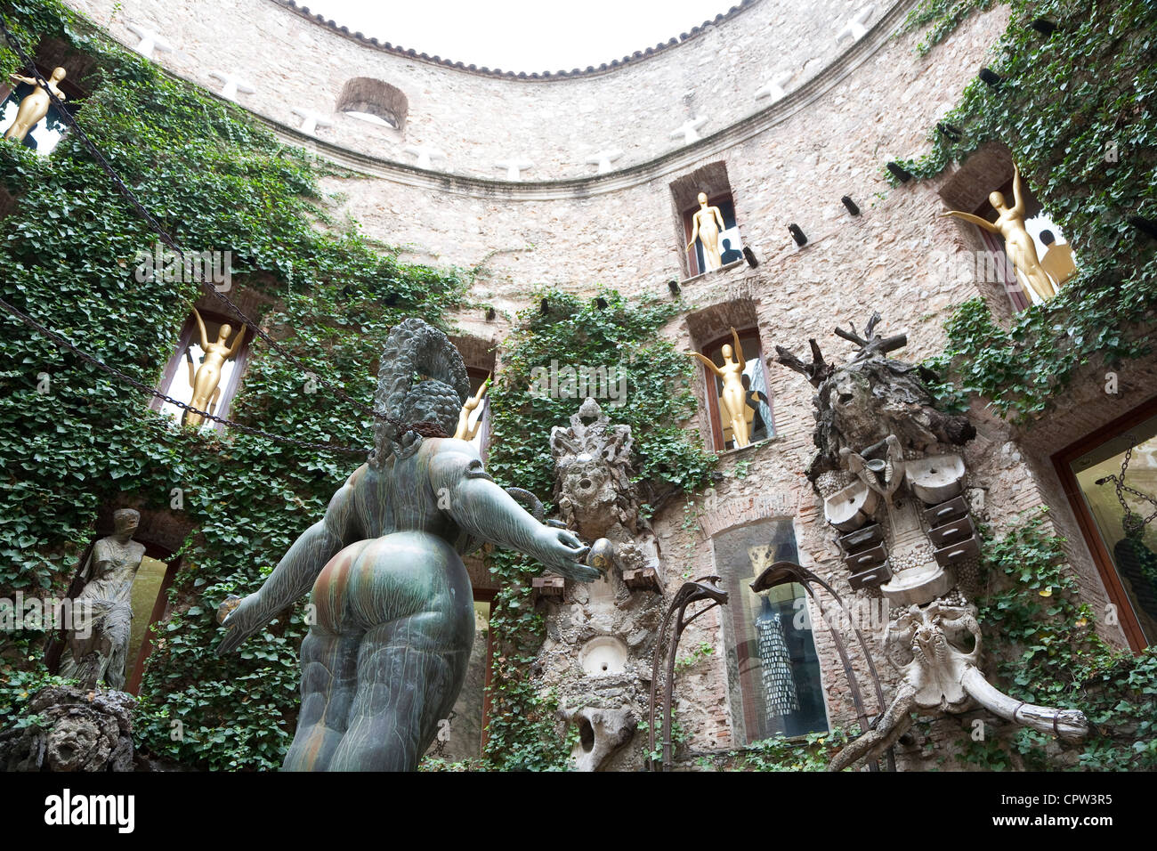 Königin Esther Skulptur von Ernst Fuchs im Dalí Theater und Museum - Figueres, Katalonien, Spanien Stockfoto