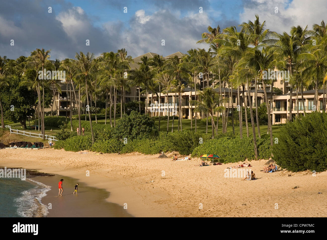 Elk284-335 4Hawaii, Maui Kaanapali Coast, Kapalua Bay Strand, Eigentumswohnungen und Urlaub Ferienwohnungen entlang der Strand Stockfoto