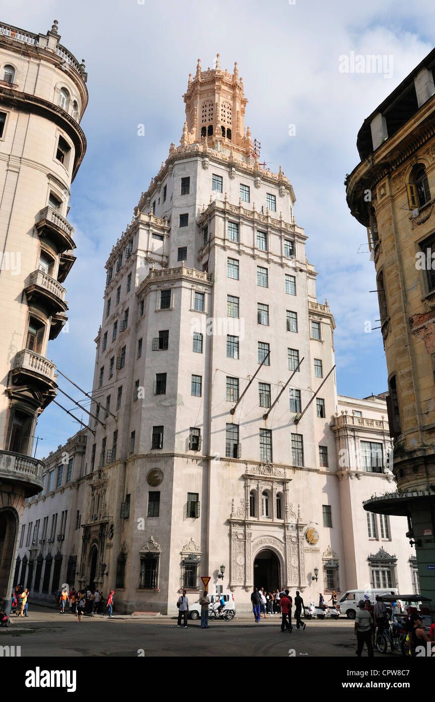 Havanna. Kuba. Kubanische Telefongesellschaft Gebäude (1927), von der kubanischen Architekturbüro Morales und Unternehmen entwickelt. Stockfoto
