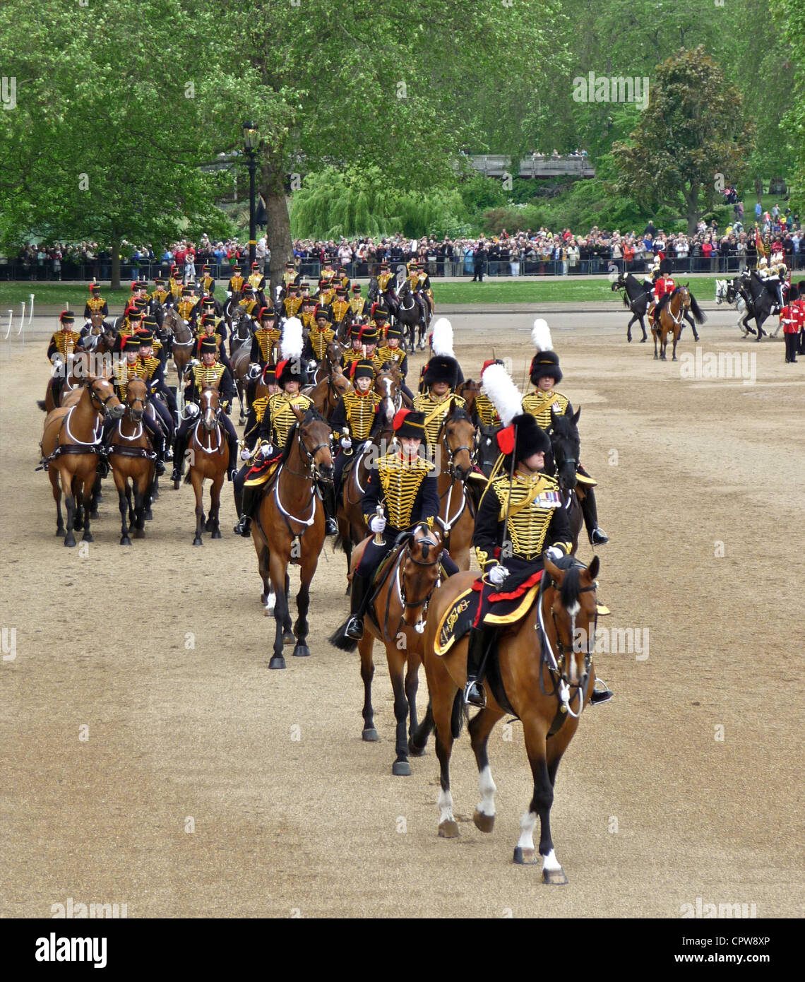 Trooping die Farbe 2. Juni 2012 - der Generalmajor Review bei Horseguards Parade in London. Des Königs Troop der Royal Horse Artillery handelt. Stockfoto