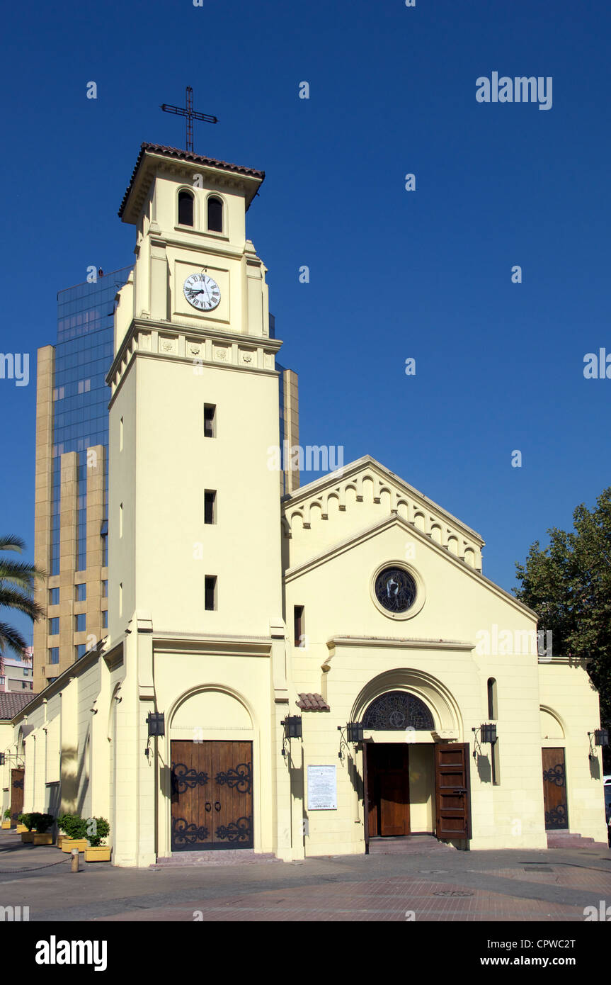 Militärische Cathedral of Our Lady of Mount Carmel Providencia Santiago Chile Stockfoto