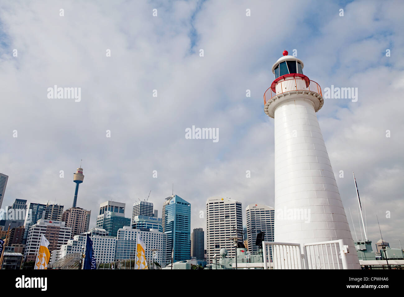 Ein Leuchtturm Blick auf Darling Harbour in Sydney Australia Stockfoto