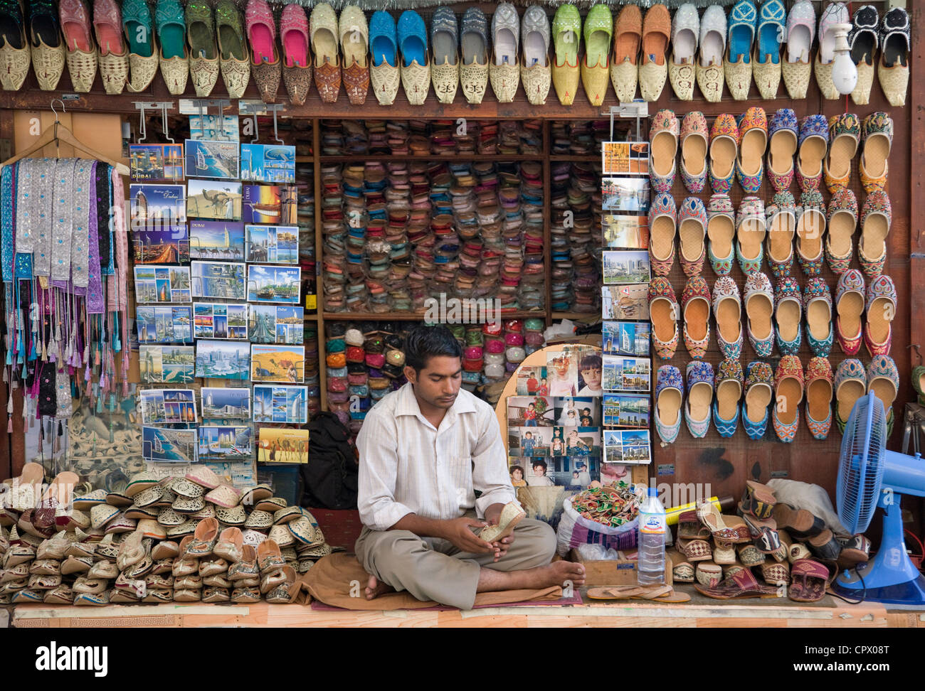 Lokalen Schuhgeschäft, Dubai, Vereinigte Arabische Emirate Stockfoto