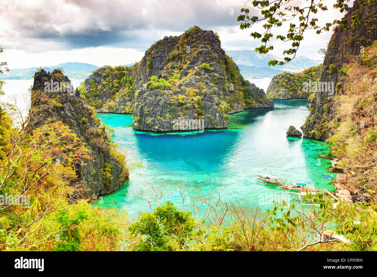 Tropischen Lagune auf dem Weg zum Kayangan See. Coron Insel Stockfoto