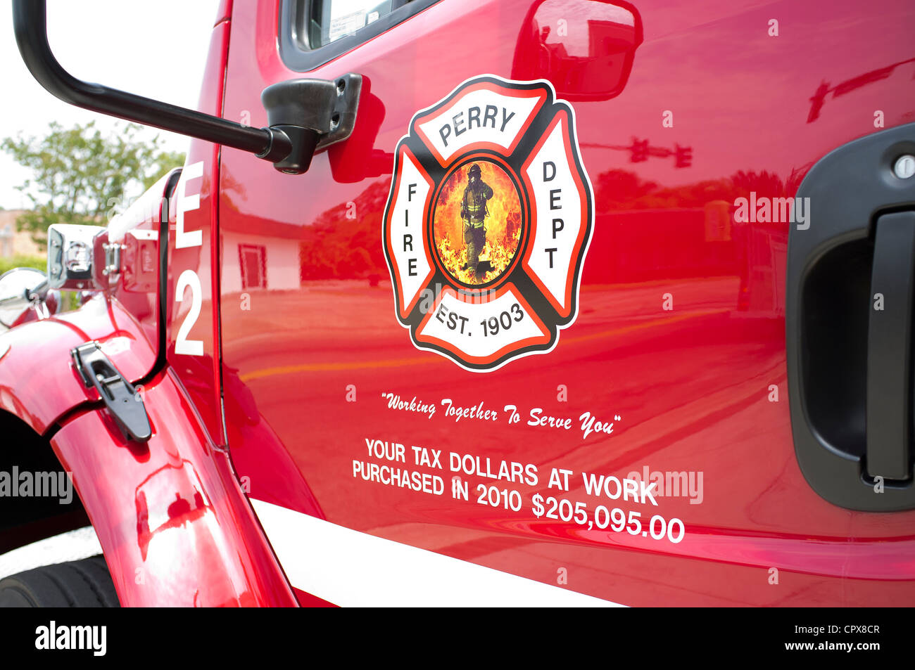 Feuer LKW Stadt von Perry Fire Dept nordwestlichen Florida USA Ihre Steuergelder bei der Arbeit eingeschrieben an der Tür Stockfoto