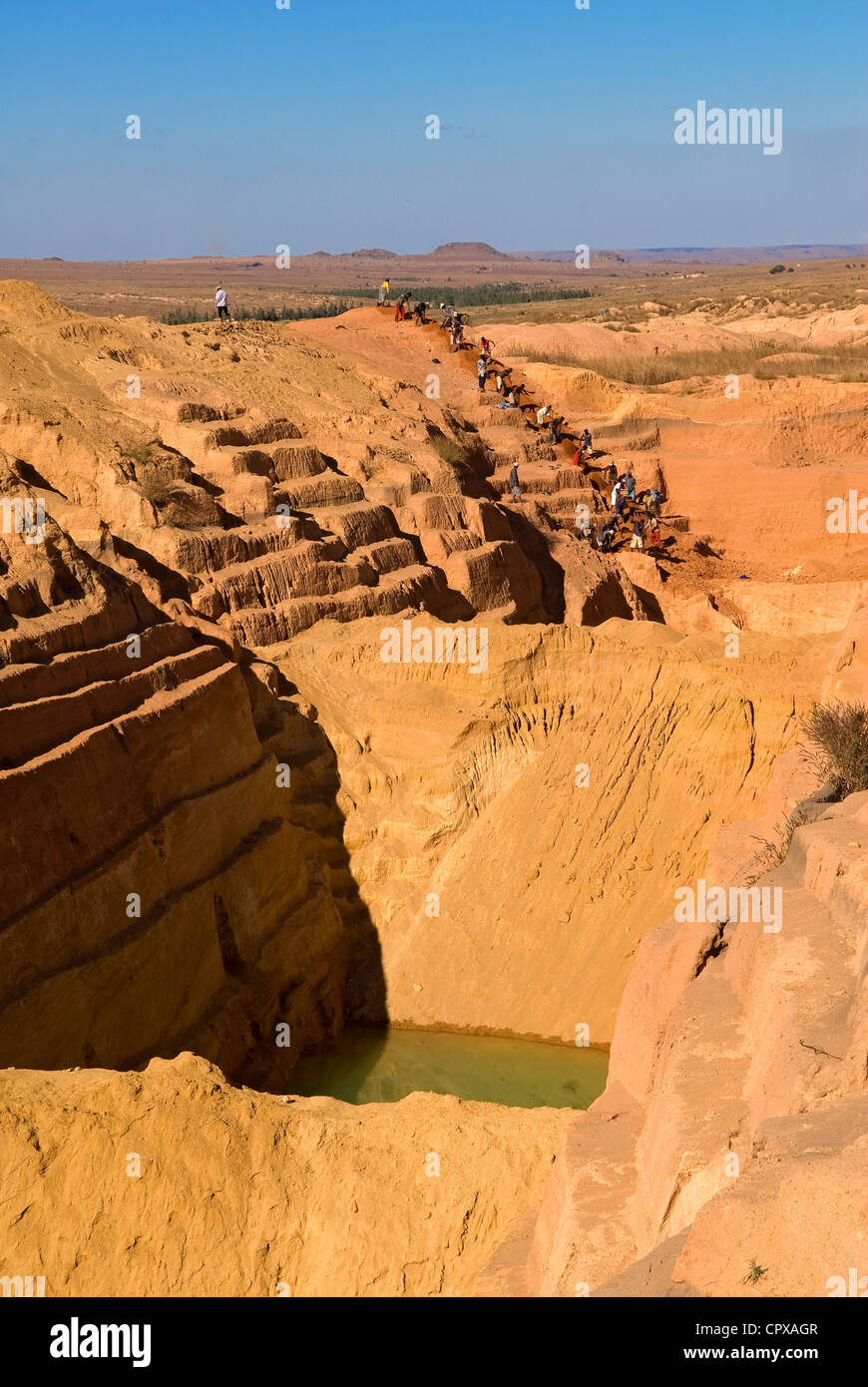 Hochland von Madagaskar ehemalige Provinz von Fianarantsoa IHorombe Region Neustadt geboren aus Saphir eilen Ilakaka mit Stockfoto