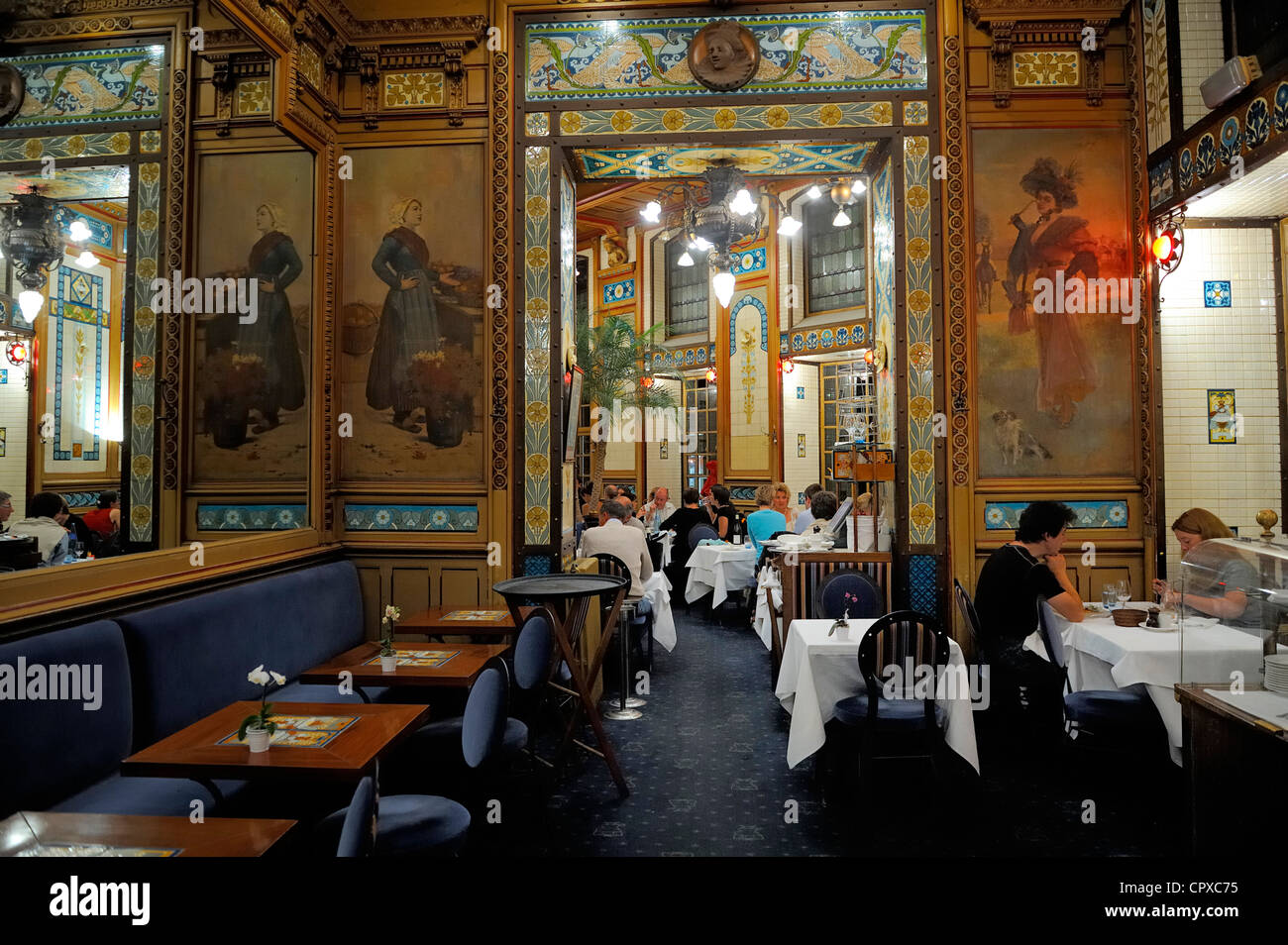 Frankreich, Loire-Atlantique, Nantes, La Cigale Brasserie, Interieur ... Frankreich, Loire-Atlantique, Nantes, La Cigale Brasserie, Interieur ...