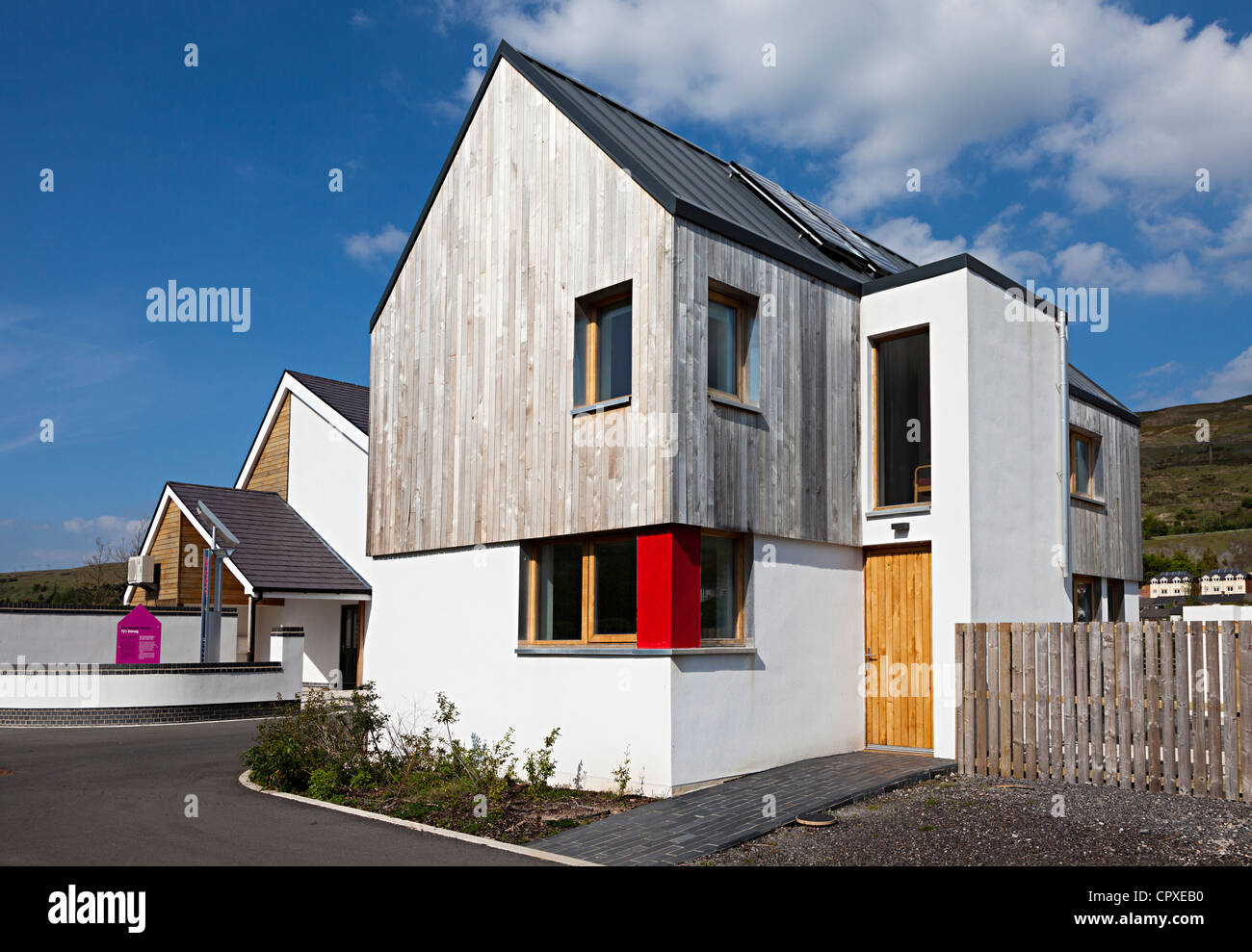 Modernes Niedrigenergiehaus in The Works Ebbw Vale Wales UK Stockfoto