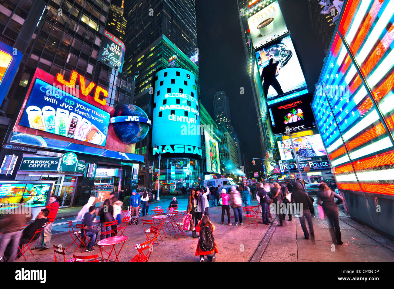 Times Square bei Nacht in Manhattan, New York City Stockfoto