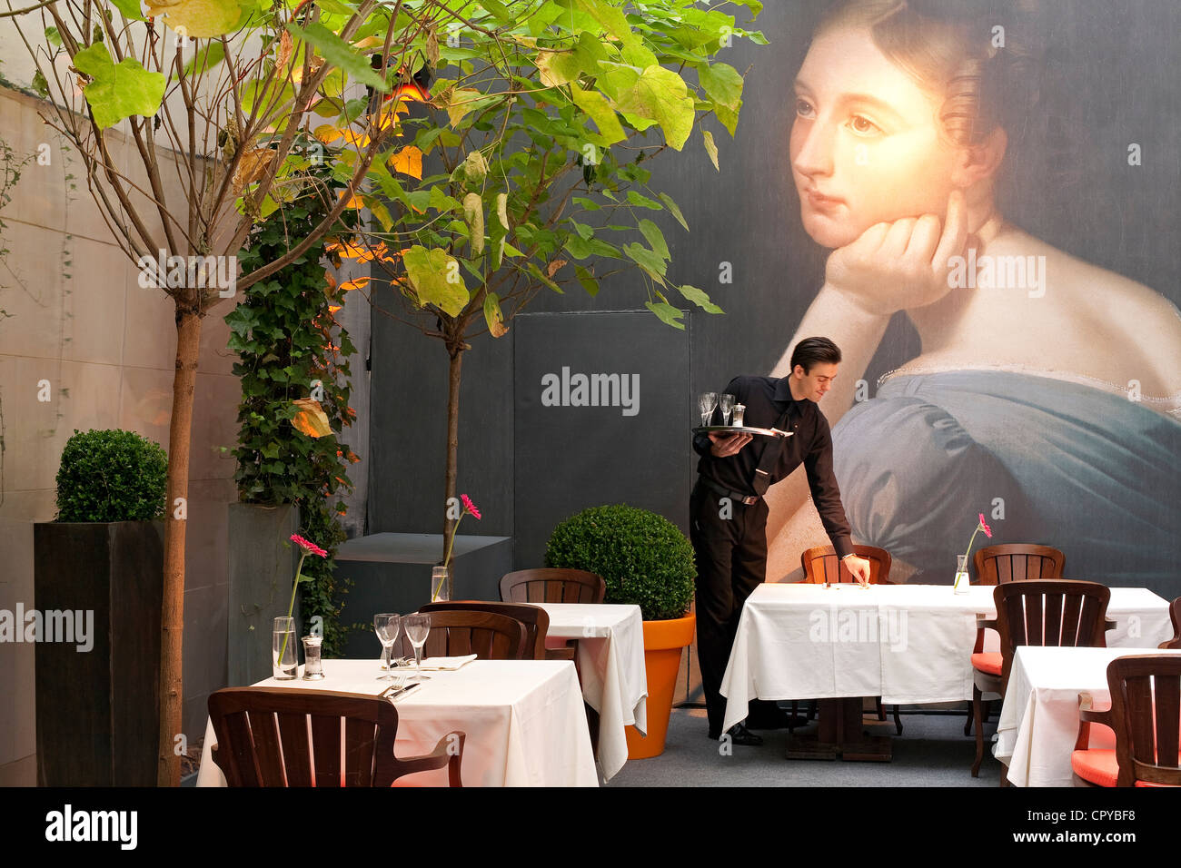 Frankreich, Paris, in der Nähe der Champs Elysees, Hotel de Sers, Restaurant-Terrasse Stockfoto