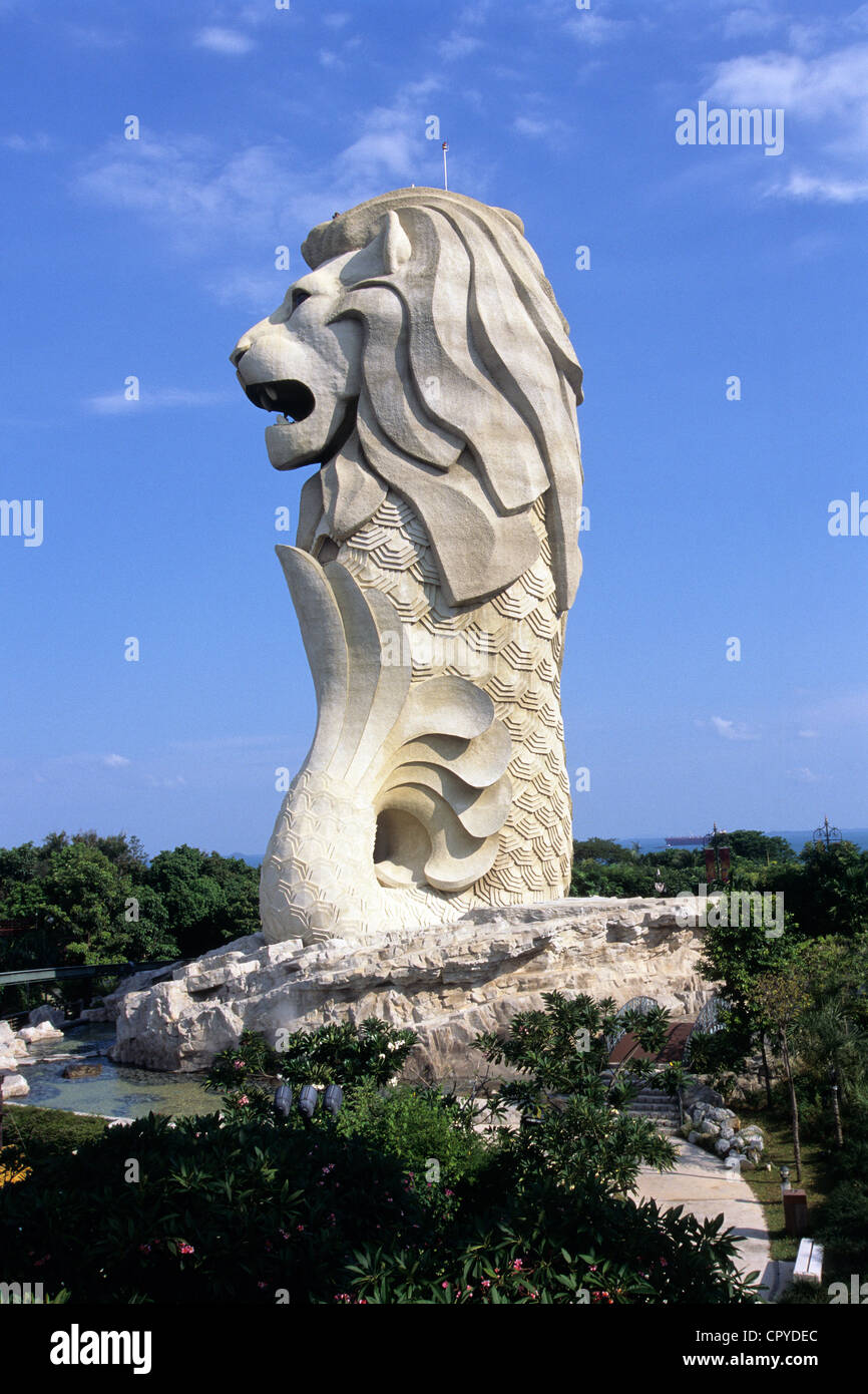 Singapur, Sentosa Park, Statue des Merlion, Wahrzeichen von Singapur am Eingang des Freizeitparks Stockfoto