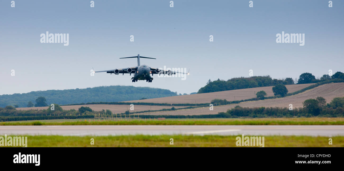 RAF C17 Globemaster Luft Truppen- und Fracht Transportflugzeug auf RAF Brize Norton Air Base in Oxfordshire, Vereinigtes Königreich Stockfoto