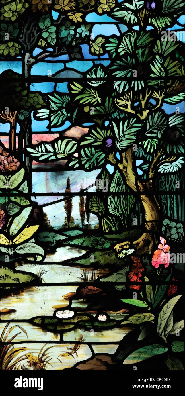 Buntglas-Fenster Celebratiing den Reichtum der natürlichen Welt, St. Gregor Kirche, Sedbergh, Cumbria, England (6 von 7). Stockfoto
