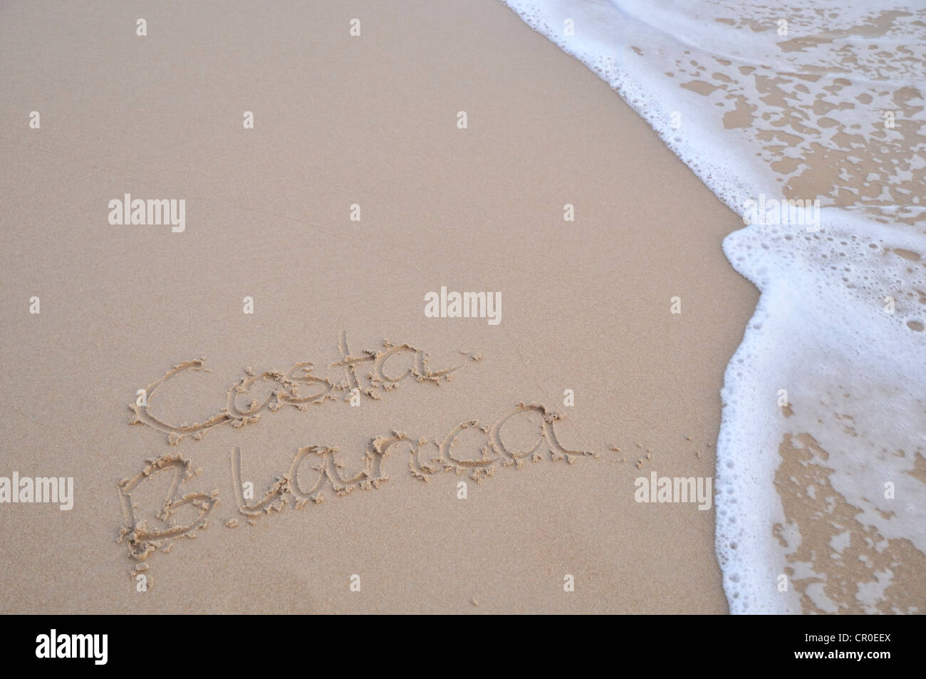 "Costa Blanca", schreiben in den Sand am Strand, Costa Blanca, Spanien, Europa Stockfoto