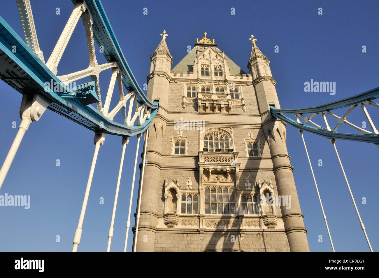Tower Bridge über den Fluss Themse, London, England, Vereinigtes Königreich, Europa Stockfoto