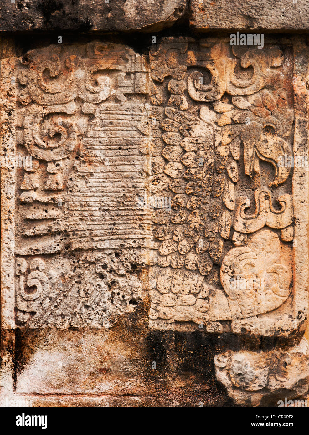 Mexiko, Yucatan, Chichen Itza Maya-Schnitzereien Stockfoto