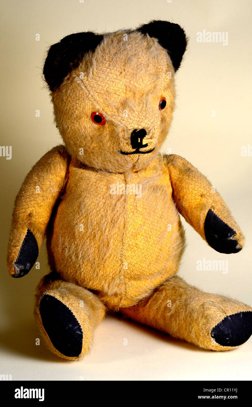 Vintage 60er Jahre Teddybär sitzend Stockfoto