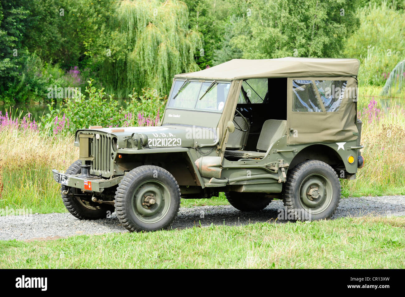 Schneiden Sie 1945 Willys Jeep in den USA Stockfoto
