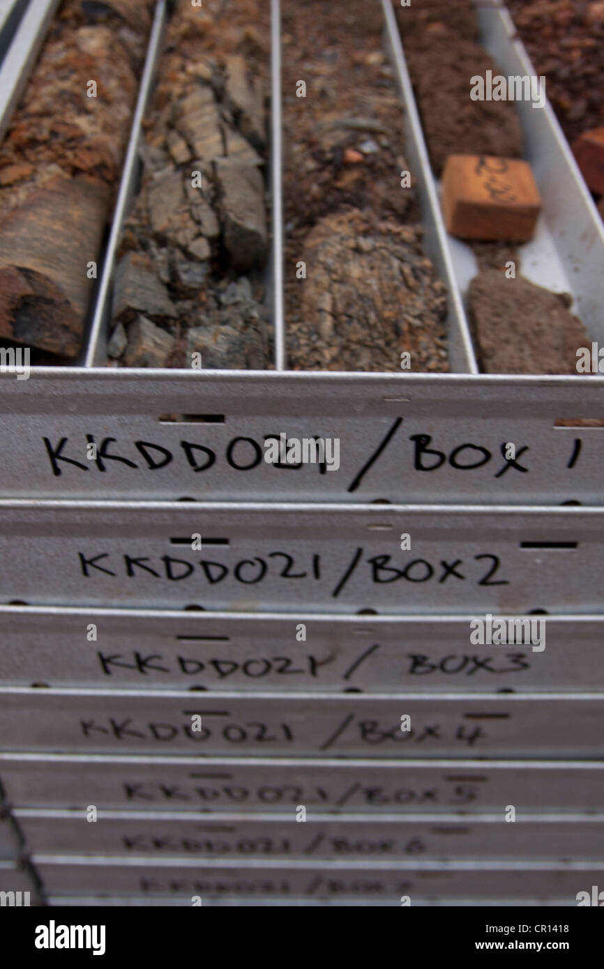 Diamant-Bohrkern aufgereiht während Explorationsbohrungen Kampagne Stockfoto