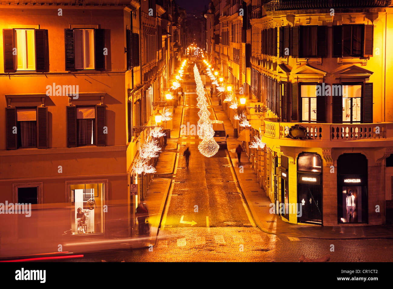 Italien, Rom, Via Condotti bei Nacht Stockfoto