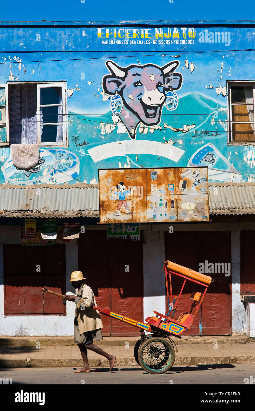 Madagaskar, Hochland, ehemalige Provinz von Antananarivo, Vakinankaratra Region, Bundesstraße 7, Antsirabe, Fassade Stockfoto