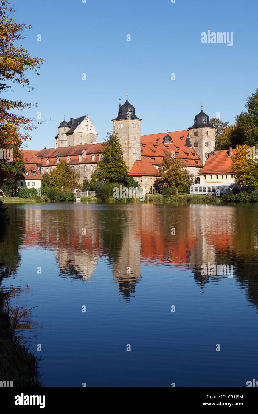 Thurnau Schloss mit Teich, Thurnau, Fränkische Schweiz, Oberfranken, Franken, Bayern, Deutschland, Europa, PublicGround Stockfoto