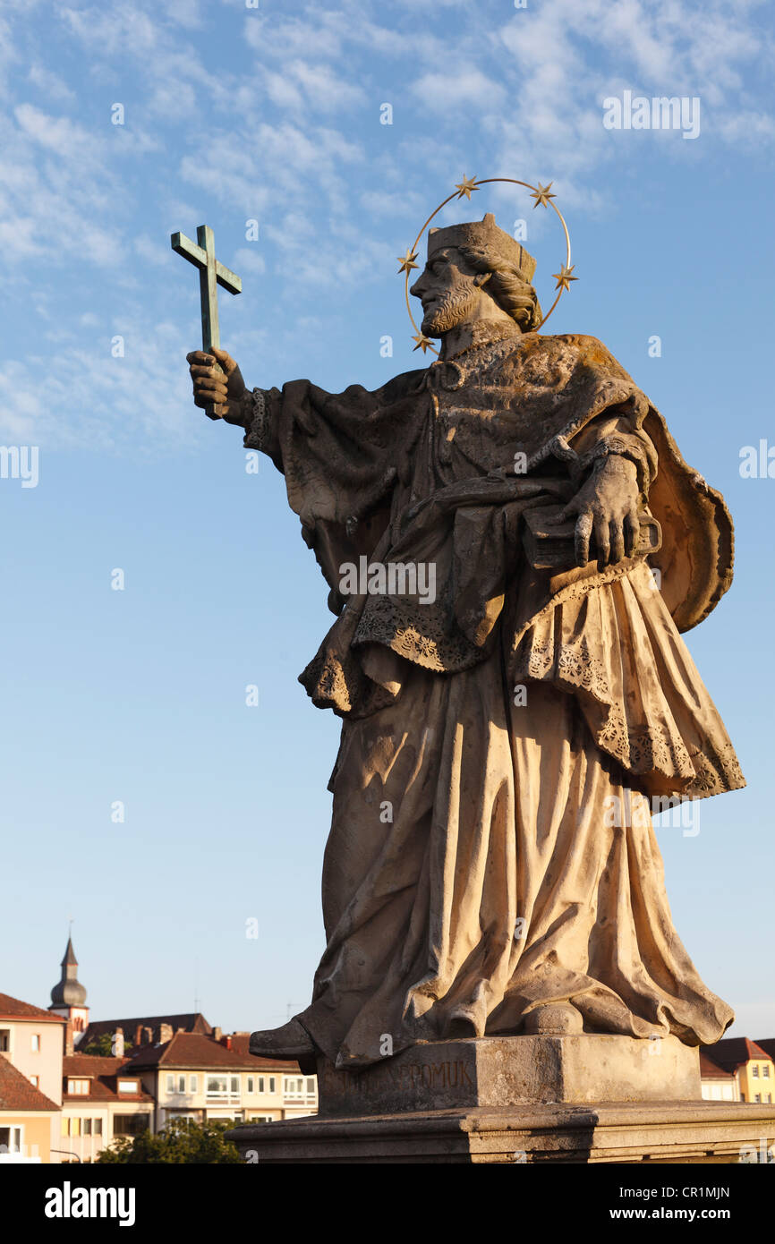 St. Johannes von Nepomuk, alte Mainbrücke, Würzburg, Franken, Franken, Bayern, Deutschland, Europa, PublicGround senken Stockfoto