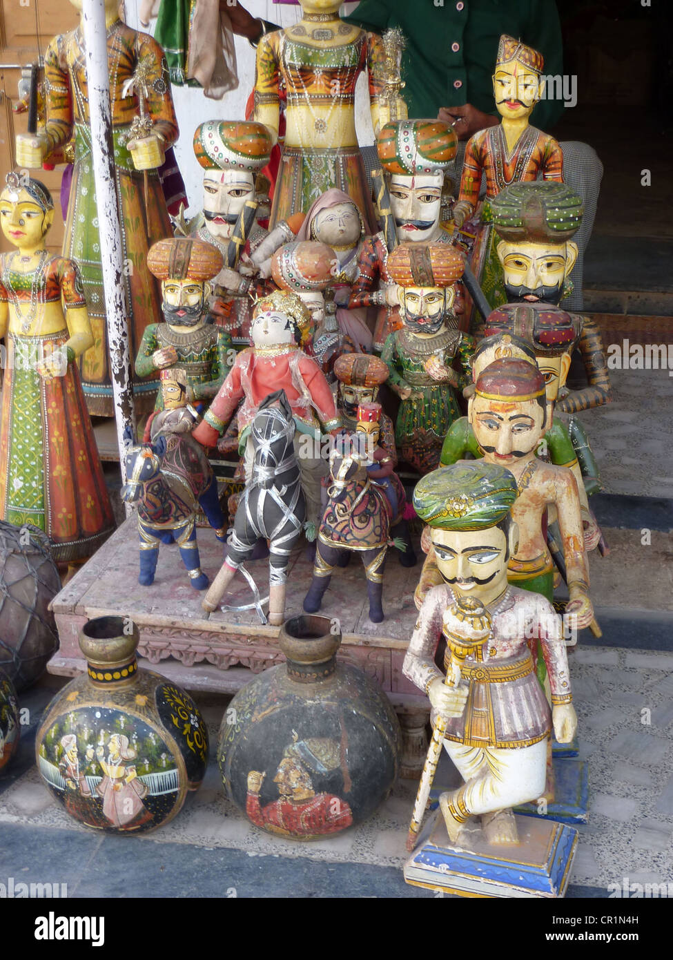 Puppen und Marionetten der Rajput Fürsten in Udaipur Marktplatz, Rajasthan, Indien, Asien Stockfoto