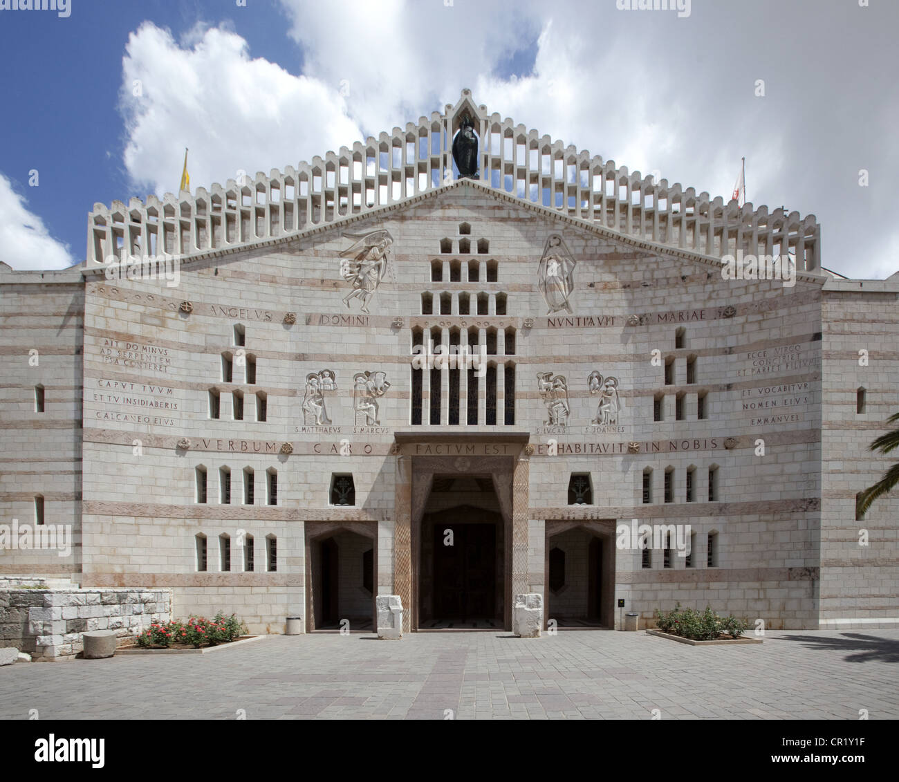 Westfassade der Kirche der Verkündigung in Nazareth, Israel Stockfoto