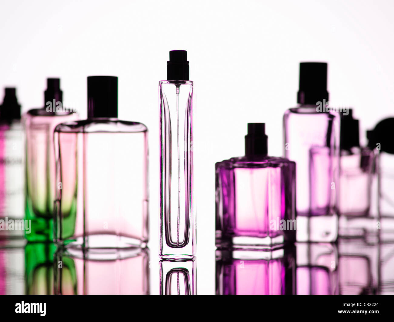 Nahaufnahme von Parfüm-Flaschen Stockfoto