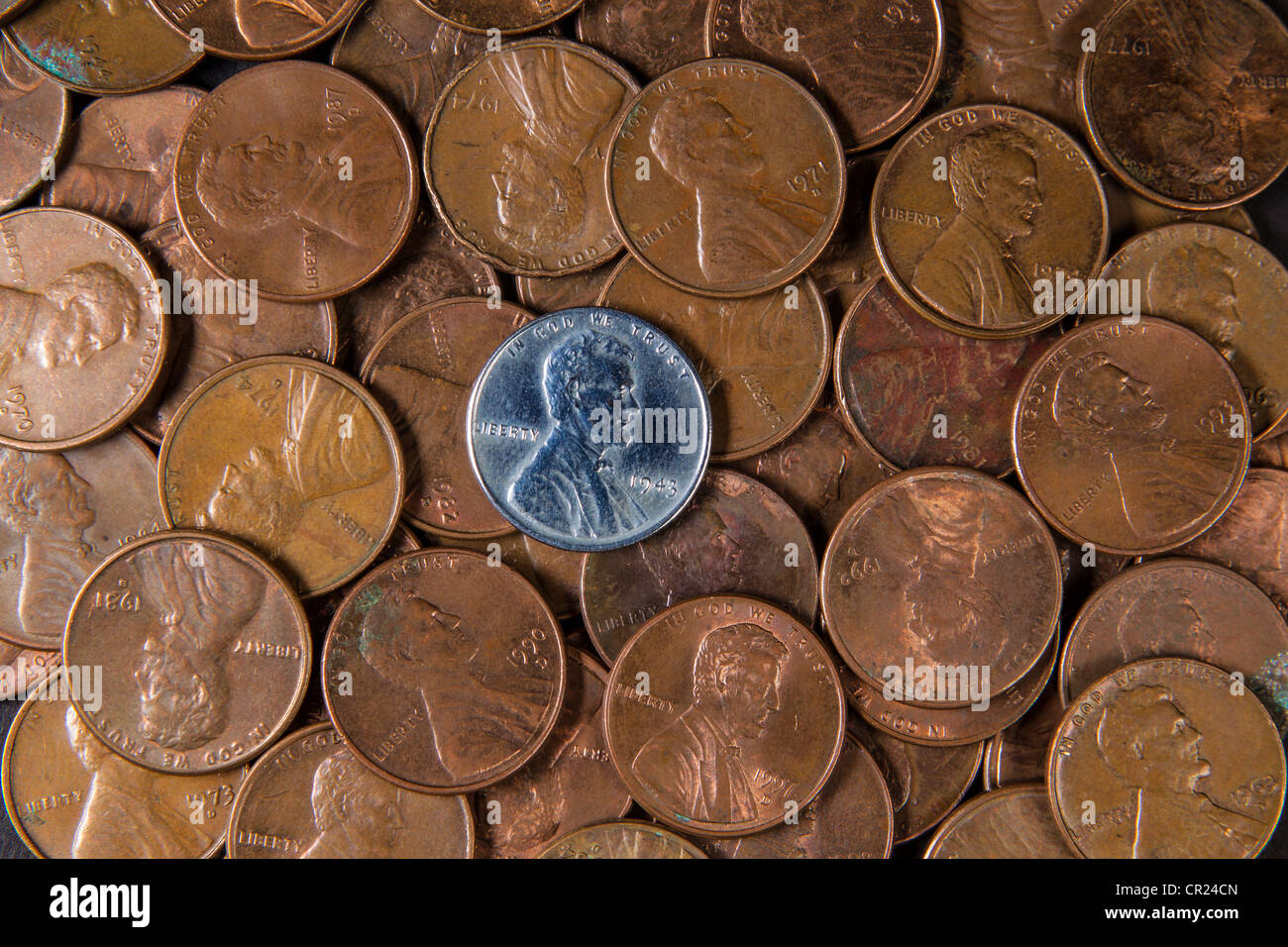 White Steel Cent in Haufen von Vereinigten Staaten Cent Stockfoto