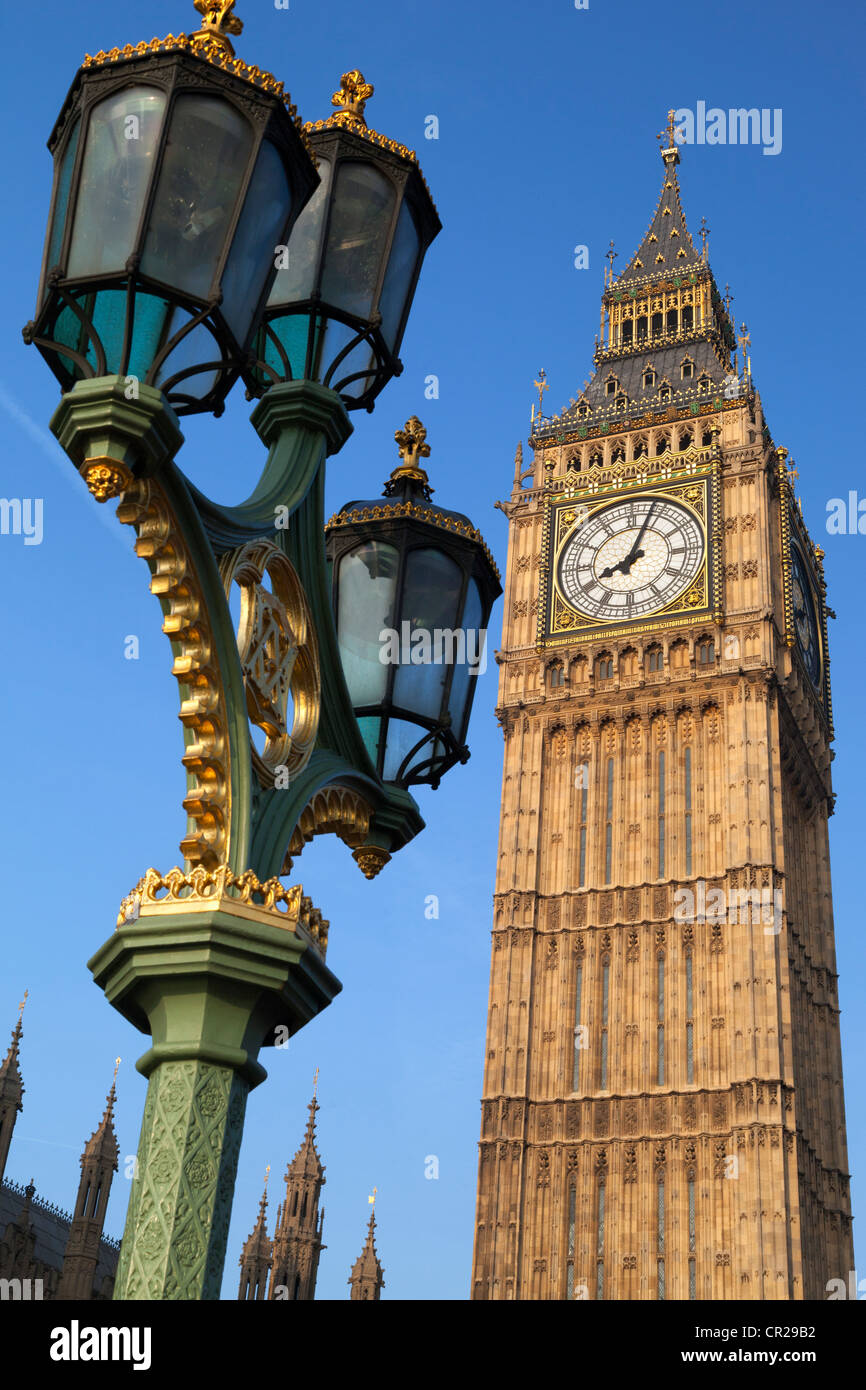 Laterne der Westminster Bridge und Big Ben 2 Stockfoto