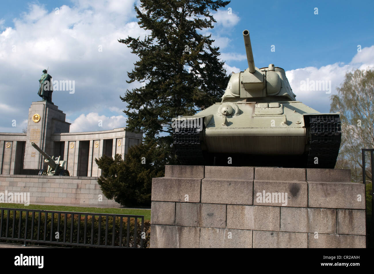 Die Sowjetische Ehrenmal (sowjetischen Ehrenmal) befindet sich im Tiergarten, Berlin, Deutschland Stockfoto