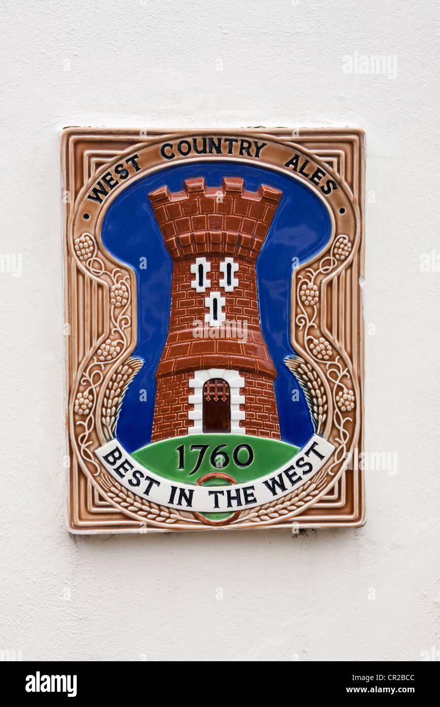 Plakette eingelassen Pub Wand Werbung West Country Ales, am besten im Westen Stockfoto