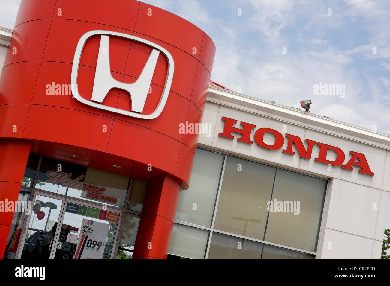 Eingang zum Honda Autohaus Stockfoto