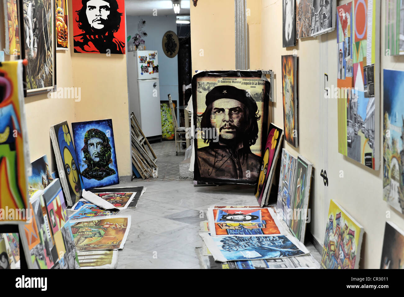 Bild Verkauf, Plakat, Ölgemälde, Bilder von Ernesto "Ché" Guevara und andere, Galerie, Altstadt von Havanna Stockfoto