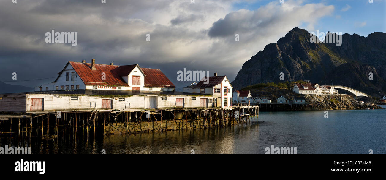 Henningsvær, Insel von Vestvagoya, Lofoten, Norwegen, Skandinavien, Europa Stockfoto
