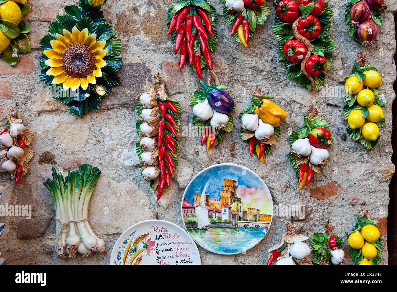 Italien, Lombardei, Gardasee, Sirmione, Wanddekoration Stockfoto