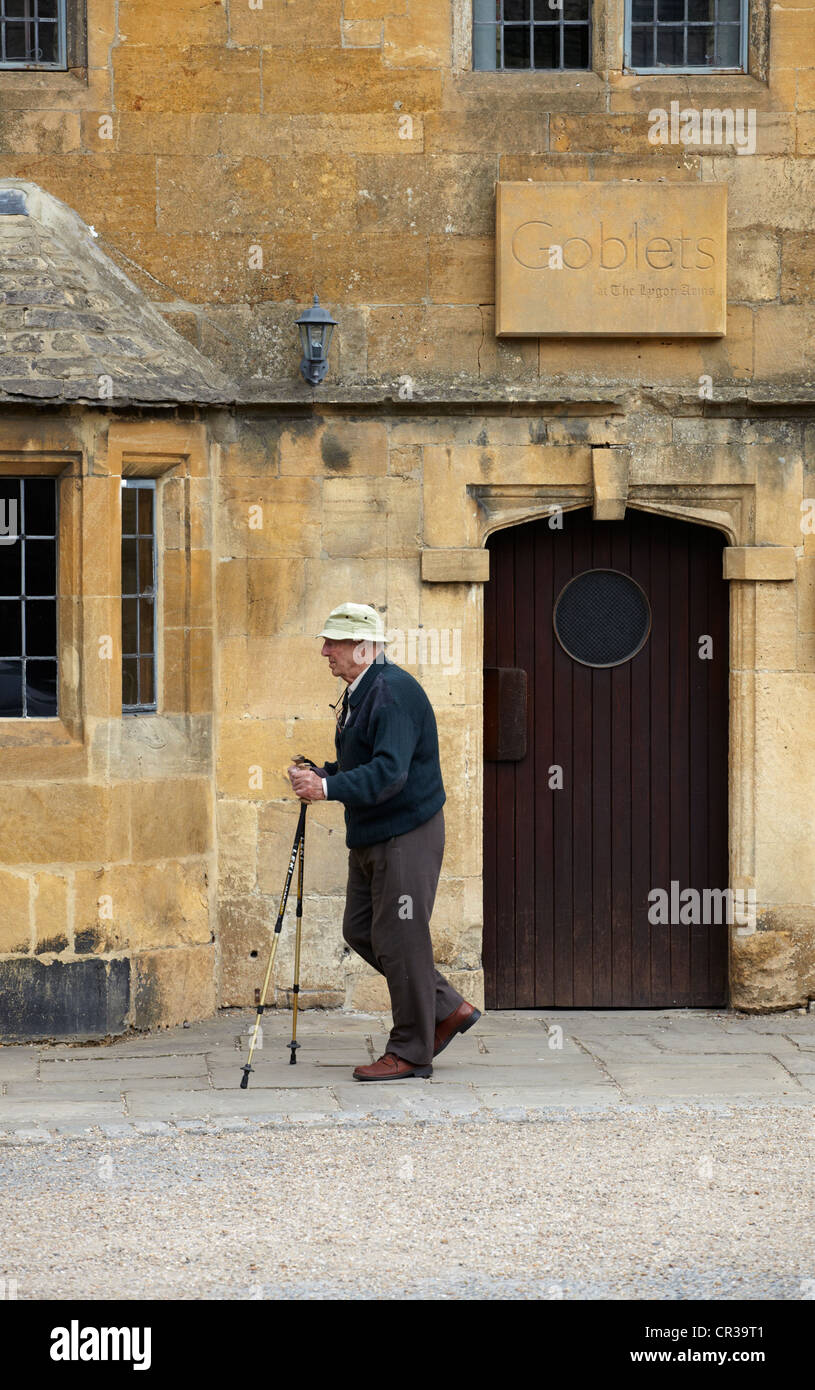 Eine Straße Szene aus dem Dorf Broadway in den Cotswolds Stockfoto