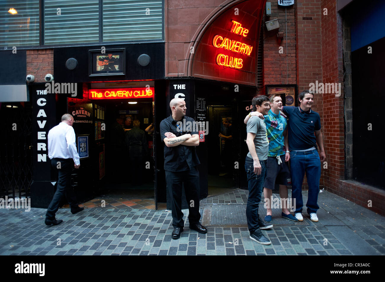Touristen vor dem Cavern Club, Liverpool, UK. Die Beatles. Stockfoto