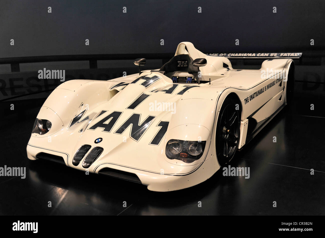 BMW Art Car, BMW V12 LMR von Jenny Holzer, 1999, BMW Museum, München ...