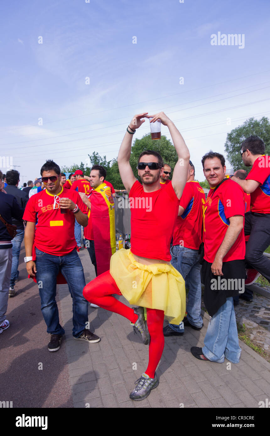 GDANSK, Polen-JUN 12: leichte italienische Fans ein Benagala in der Stadt der Nordweste am Vorabend Italien Spanien entsprechen Eurocup 2012 12. Juni 2012 in Danzig, Polen Stockfoto