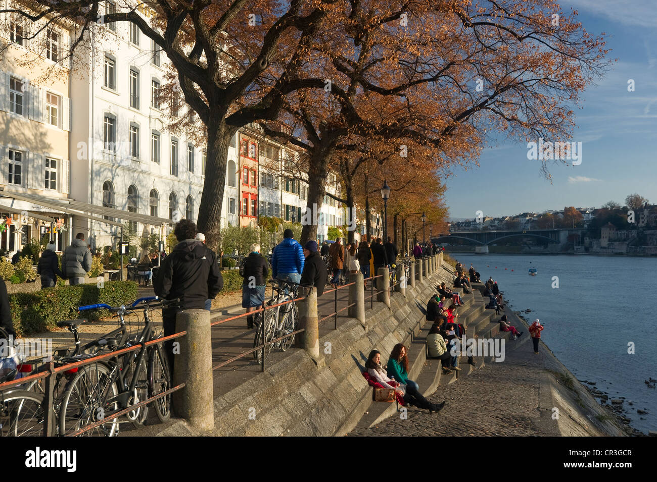 An den Ufern des Flusses Rhein, Basel, Schweiz, Europa Stockfoto