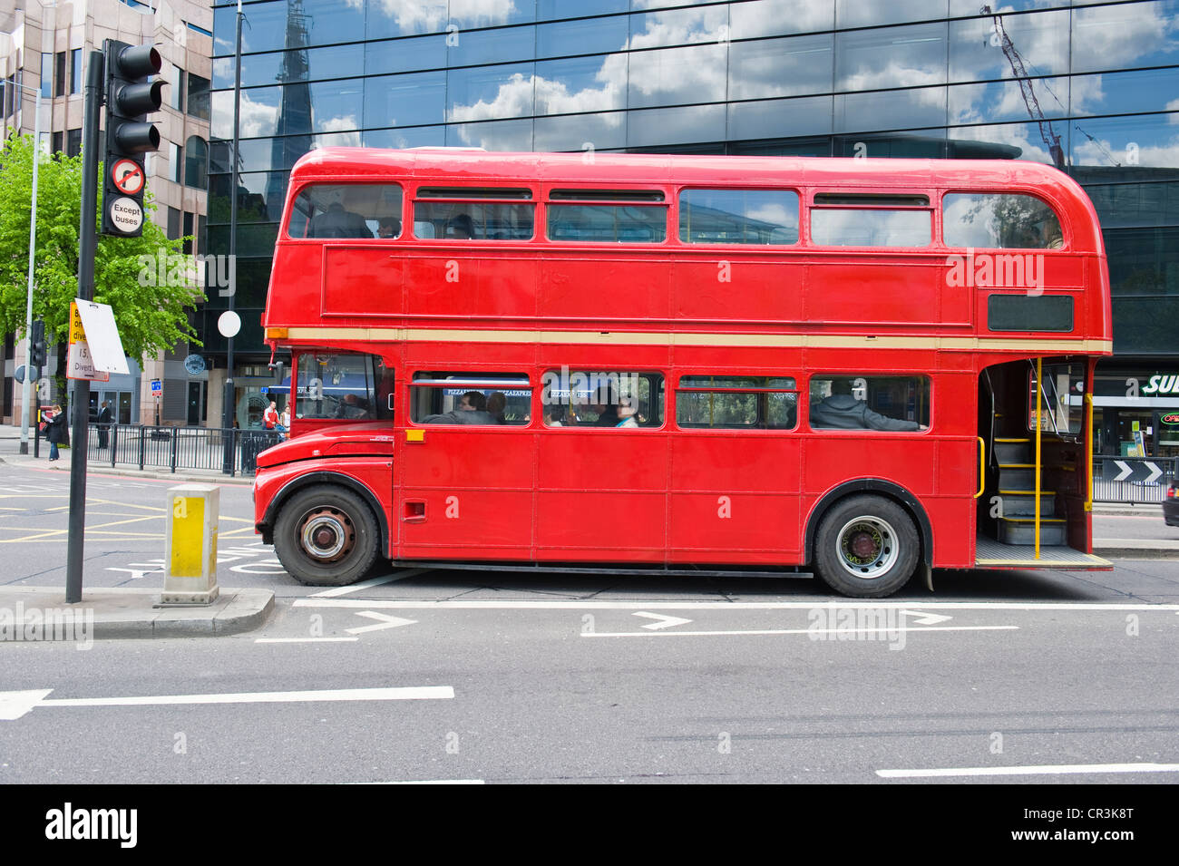 Rot-London-bus Stockfoto