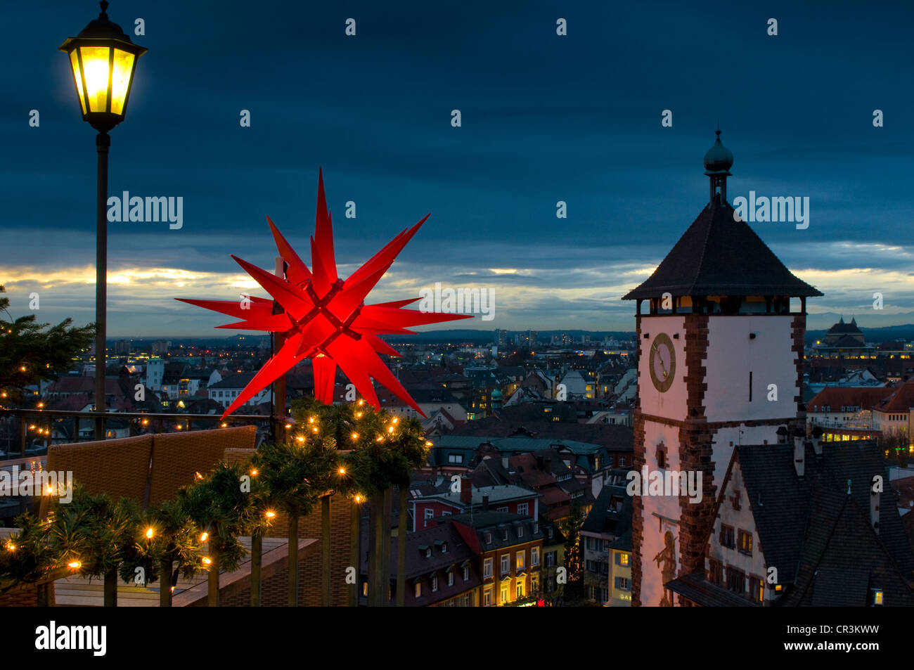 Weihnachtszeit in der alten Stadt, Freiburg Im Breisgau, Baden-Württemberg, Deutschland, Europa Stockfoto