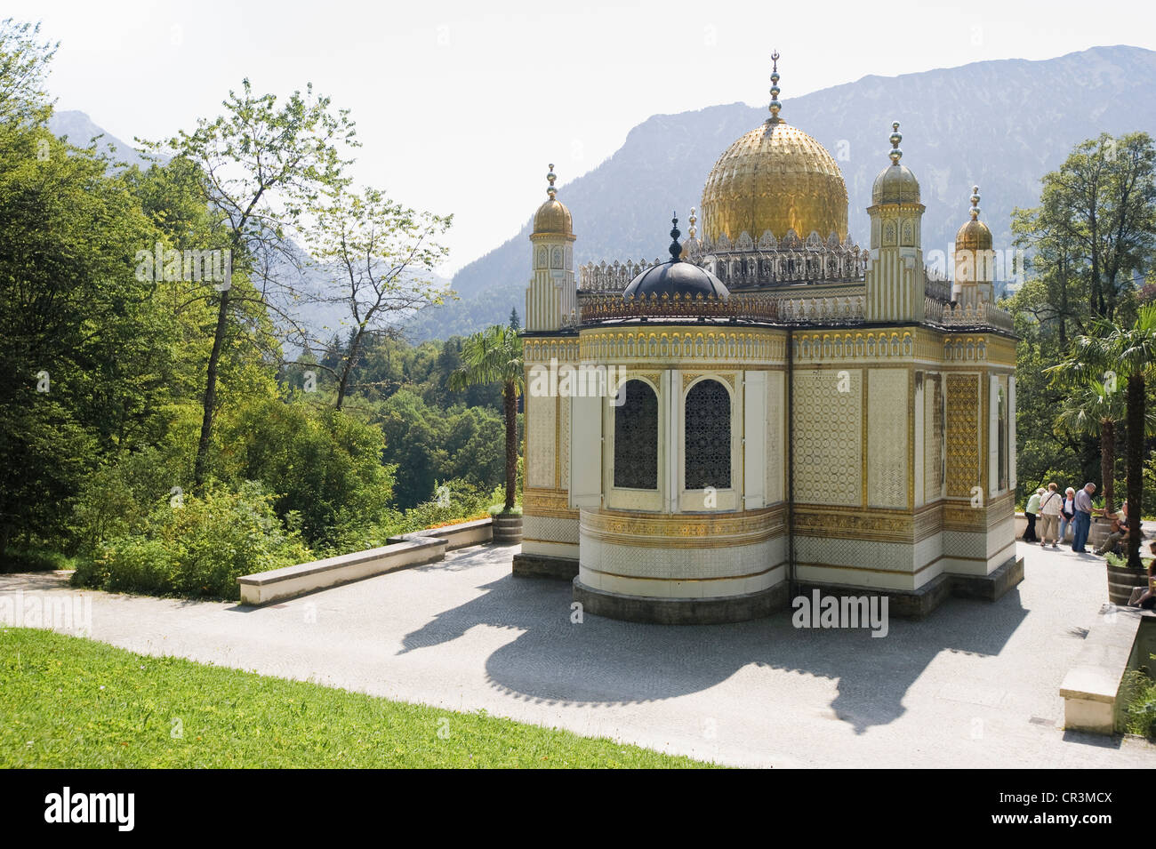 Maurische Kiosk am Schloss Linderhof Schloss in der Nähe von Oberammergau, Allgäu, Bayern, Deutschland, Europa Stockfoto