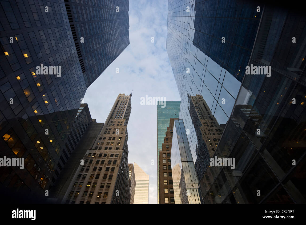 Wolkenkratzer auf Park Avenue, Manhattan, New York, USA, Amerika Stockfoto